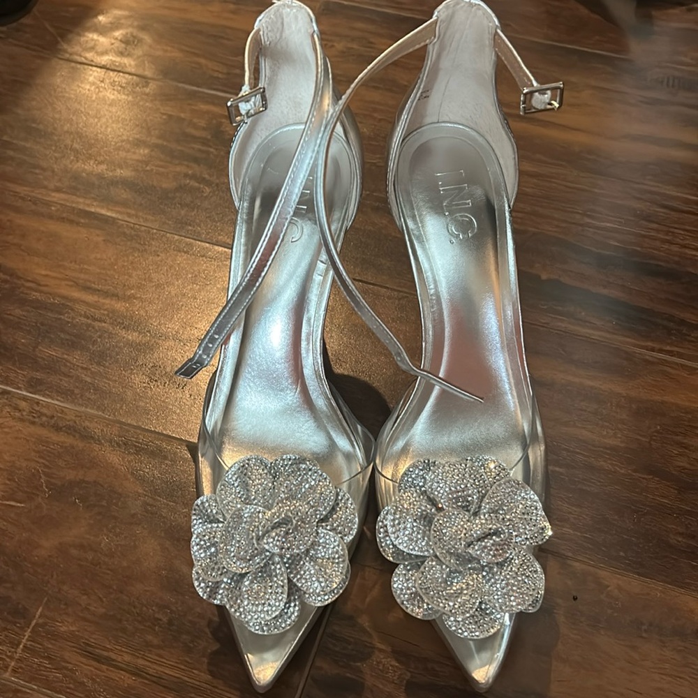 INC International Concepts Silver Stiletto Heels 8 NWOT